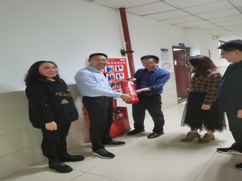 HBXp_1712647278932009032.jpg 4.jpg