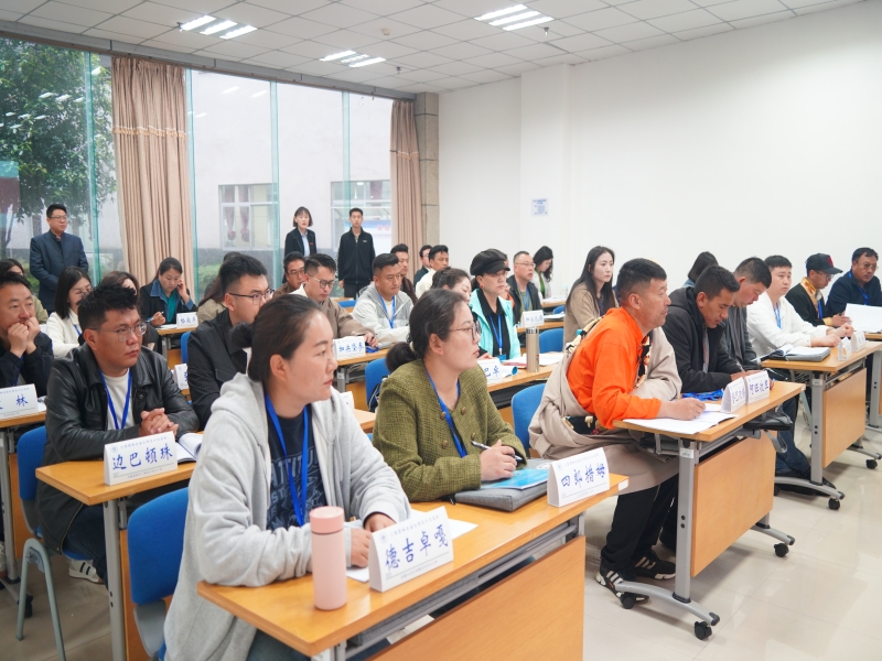 gRFv_1712737340908011601.jpg 2.jpg